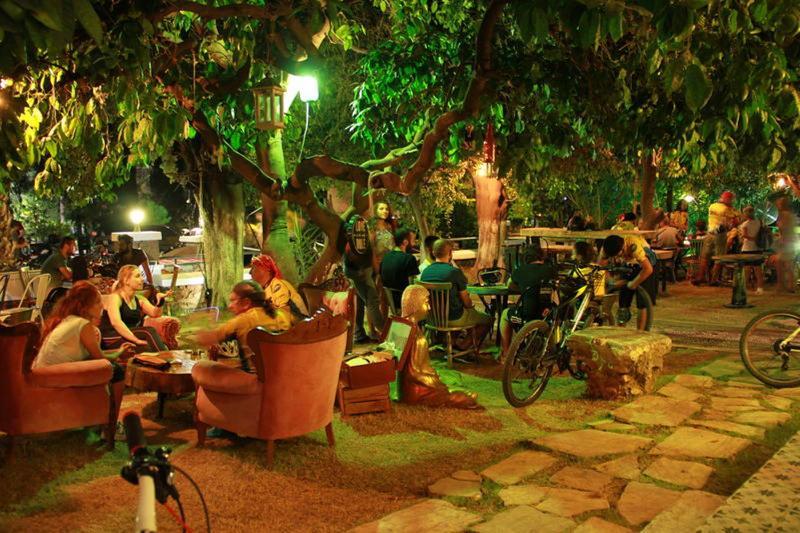 Role Street Hostel Antalya Buitenkant foto